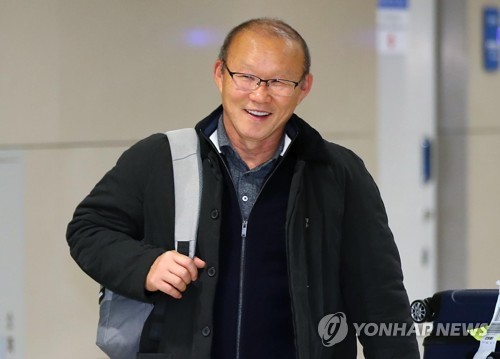금의환향한 박항서 감독 도쿄 향해 다시 뛴다