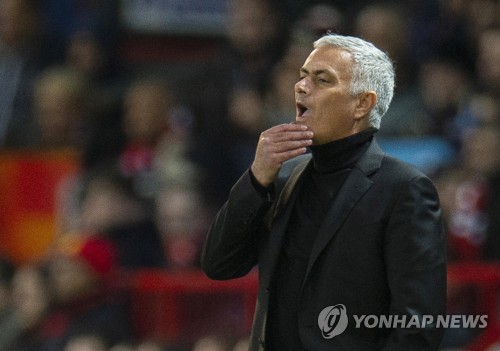 모리뉴, 탈세 혐의로 징역 1년…'감옥행'은 면했지만 벌금 29억