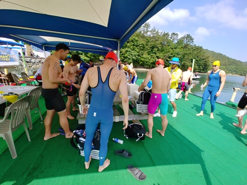 [광주세계수영] 하루가 아쉬운데…오픈워터 대표팀, 악천후에 '발만 동동'