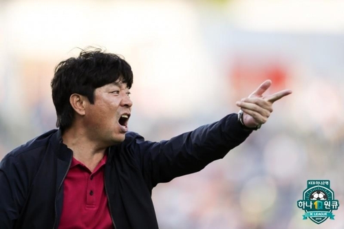 '심판진 비방' 김병수 강원 감독에 벌금 700만원 징계