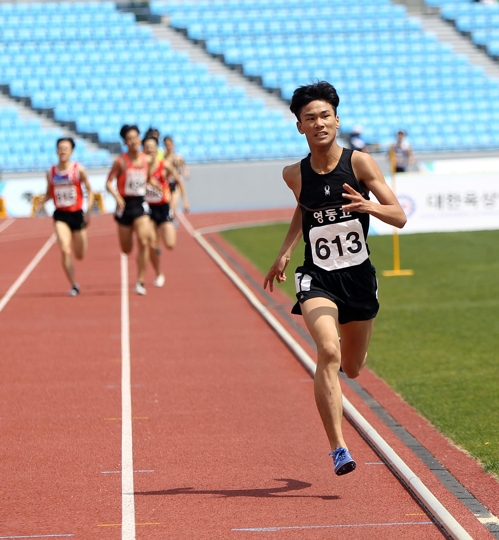이재웅, 28년 만에 육상 1,500ｍ 한국 고교 신기록…3분44초18
