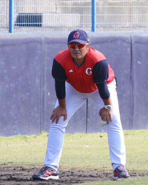 프로야구 롯데 코치진 개편, 1군 투수코치에 임경완