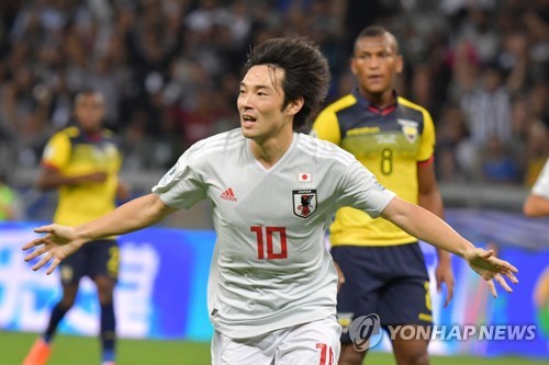 日축구대표 나카지마, 포르투와 5년 계약…반년 만에 유럽 복귀