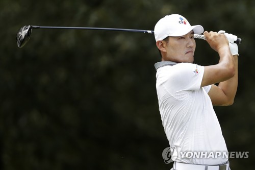 피츠패트릭, 람 밀어내고 WGC 단독 선두로 급부상