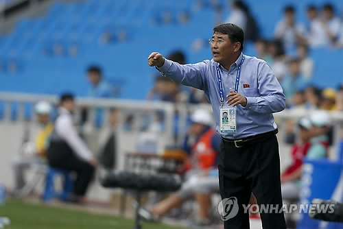 북한 축구대표팀 사령탑에 윤정수 감독…남북대결 지휘 전망