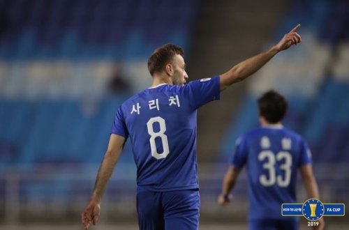프로축구 수원 사리치, 사우디 알아흘리로 이적