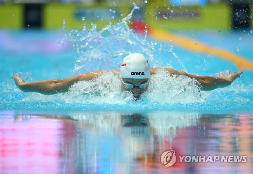 -광주세계수영- 19세 밀라크, 펠프스 세계기록 깨며 접영 200m 우승