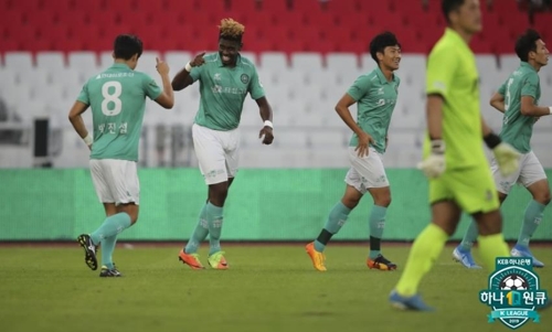 K리그2 안산, 서울E 5연승 저지…전남은 시즌 첫 연승