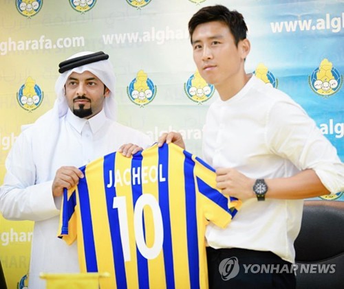 구자철, 알 가라파 데뷔전서 90분 활약…팀은 3-0 승리