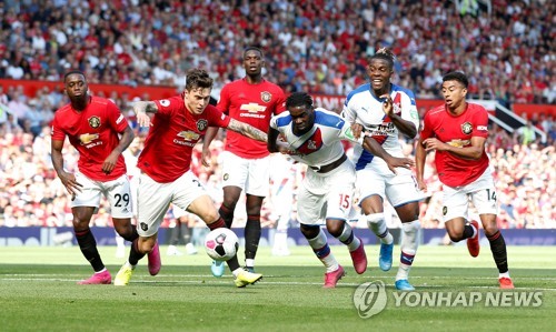 맨유, 안방서 C.팰리스에 충격패…리버풀은 아스널 제압