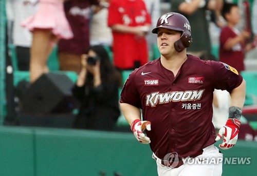 '샌즈·박병호 펑펑' 키움, 3연패 탈출…kt 5연승 마감