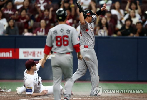 '김광현 8이닝 무자책' SK, 2위 키움과 승차 8경기로 벌려