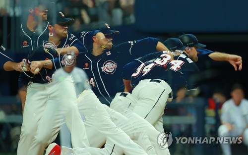 패배 잊은 두산 린드블럼, 외국인 역대 최다 25승 페이스