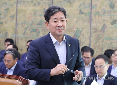 박양우 도쿄올림픽 현지 훈련캠프 설치, 안전 고려해 재검토
