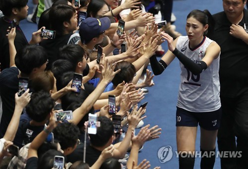 중국전 마친 뒤 눈물 흘린 김연경 감수성이 늘었나봐요