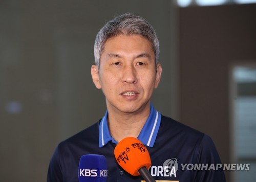 한국 농구 대표팀, '월드컵 1승' 목표 안고 중국으로 출국