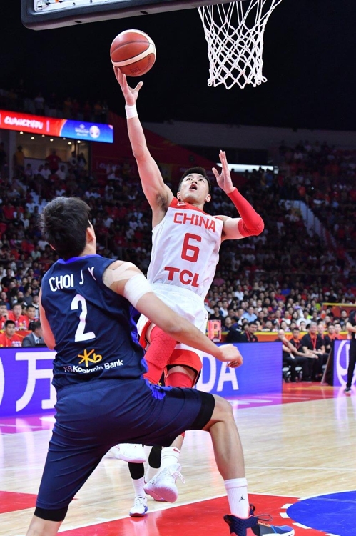 부족했던 뒷심…한국 농구, 월드컵서 분전 끝에 중국에 73-77 패