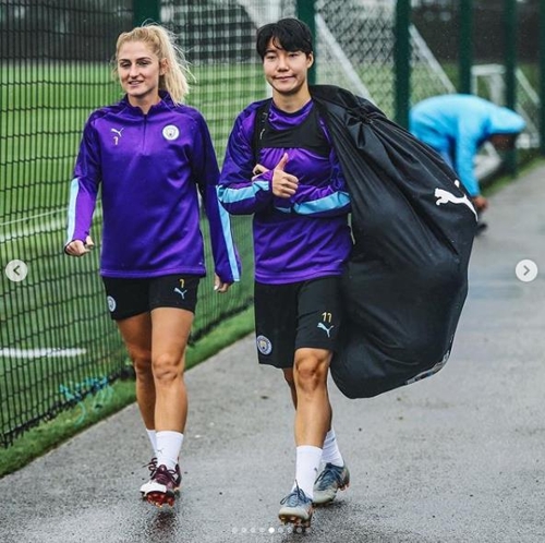 女축구 맨시티 이금민, 리그 데뷔전 자부심 든다…발전할 것