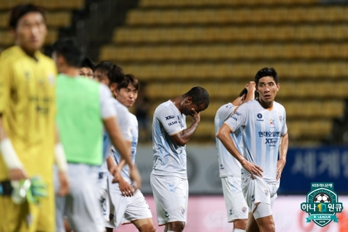 '이동국 결승골' 전북 18경기 무패…울산에 3점 차 선두(종합)