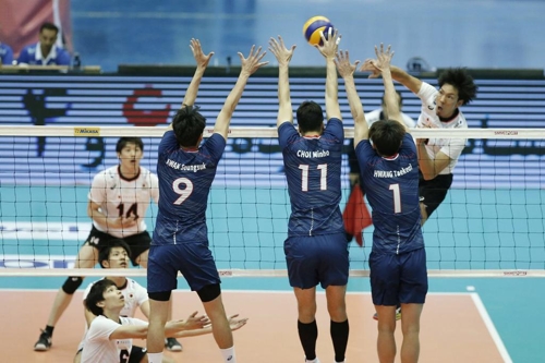 '임동혁 19점' 한국남자배구, 일본 잡고…F조 1위로 8강(종합)