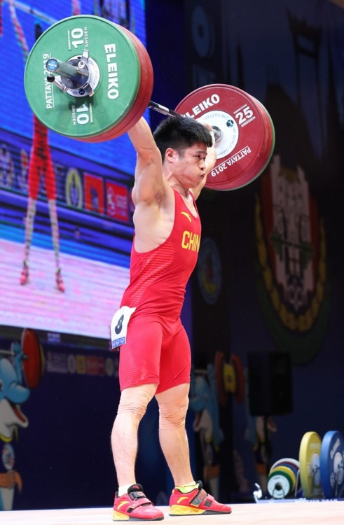 중국 리파빈, 세계신기록 작성하며 세계역도 61㎏급 우승