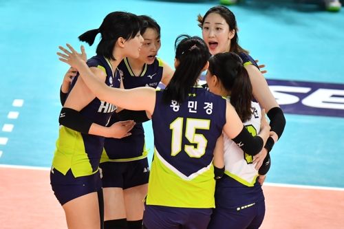 '정지윤 18점' 현대건설, 풀세트 끝에 도로공사 격파