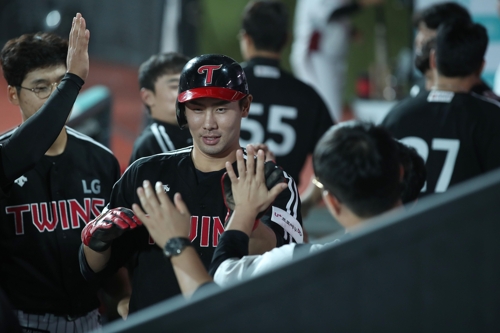 '4안타 인생 경기' LG 홍창기 선발이라 긴장했는데