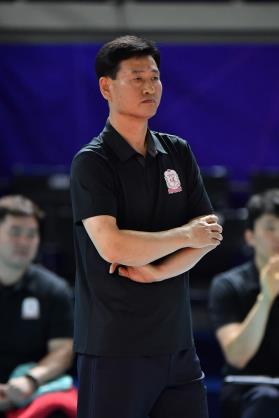38점 폭발한 '거포' 디우프, 인삼공사 '봄 배구 청부사' 될까