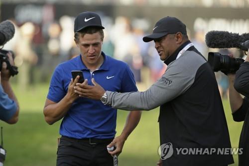 암투병 할아버지와 그린에서 통화한 챔프 가장 위대한 우승