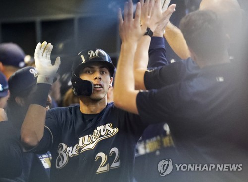 옐리치, 43호포 폭발…MLB 최초 50홈런-30도루 접근