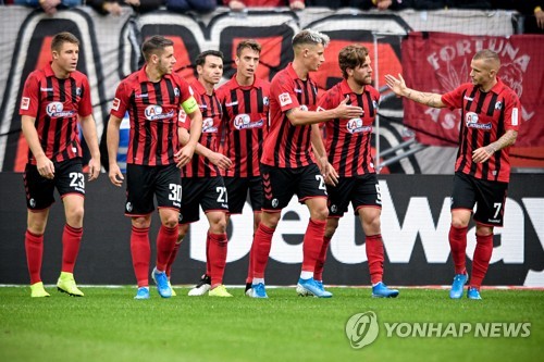 '권창훈 벤치' 프라이부르크, 뒤셀도르프 꺾고 3위 점프