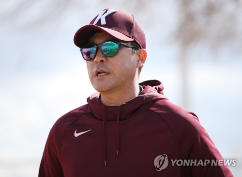 MLB 스카우트 몰고다니는 장재영 관심? 아직 잘 모르겠어요