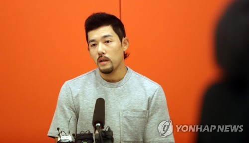 고개 숙인 이용규 당시 경솔하게 행동…감정적으로 생각했다