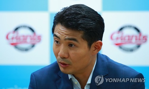 노경은 복귀 길 열리나…성민규 롯데 단장 한차례 면담했다