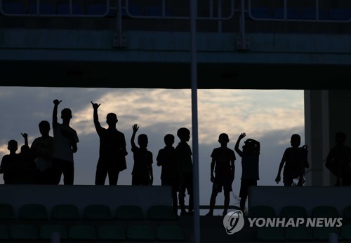 손! 손! 손!…투르크메니스탄에서도 뜨거운 손흥민의 인기