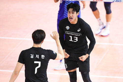 대한항공, 2연승 행진…주전 뺀 현대캐피탈에 완승