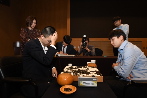 박정환·신진서 LG배 결승 격돌…한국, 4년 만에 정상 탈환(종합)