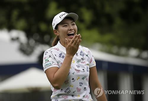 [권훈의 골프확대경] LPGA 진출에 '시큰둥'한 비회원 챔피언 장하나·시부노