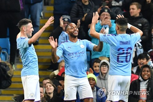 음바페 '최연소 UCL 15골·조별리그 100호 해트트릭'…PSG 3연승