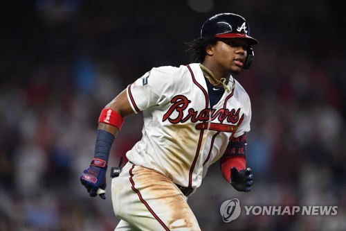 가을야구인데? MLB 아쿠냐, 무성의한 주루로 '도마'