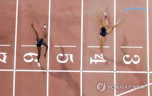 -세계육상- 무함마드, 여자 400ｍ 허들 세계新…대회 최고 명승부