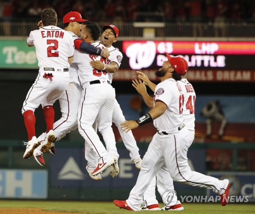워싱턴, 밀워키에 극적 역전승…다저스와 NLDS 격돌