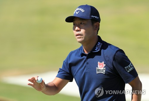 10언더파 몰아친 케빈 나, 슈라이너스 오픈 3R 단독 선두