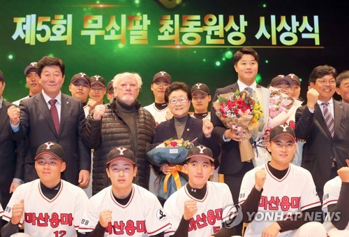 최동원상 후보, 린드블럼·양현종·김광현으로 압축