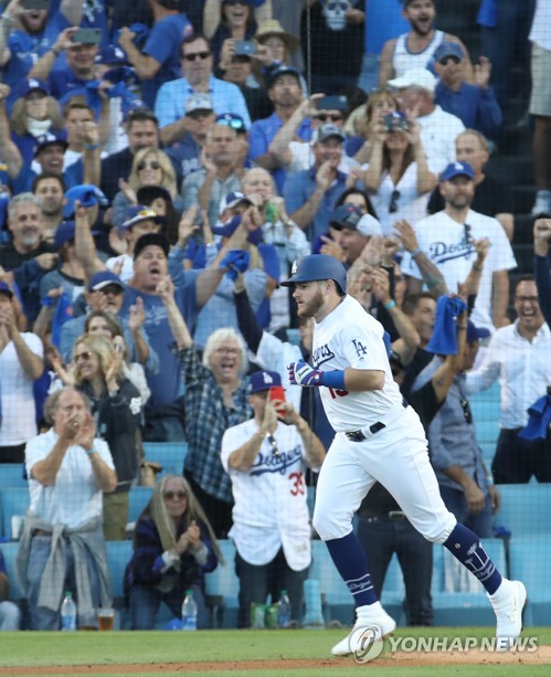 다저스, 워싱턴과 NLDS 1차전 6-0 승리…뷸러 6이닝 무실점