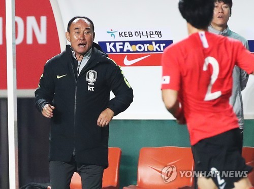 도쿄행 티켓 도전하는 김학범호 '수비수 패스 실수를 줄여라'