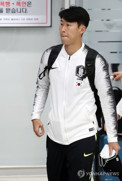 '우여곡절' 평양 원정 마친 축구대표팀 귀국…11월 원정 기약