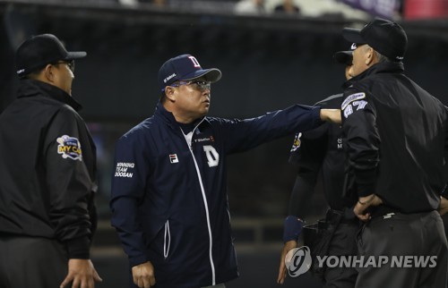 말 많고 탈 많은 '3피트 규정'…KBO도 다시 고쳐야 하는데…