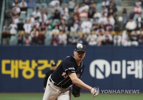 후랭코프 완벽투…두산, 3년 만의 프로야구 통합우승 '눈앞'