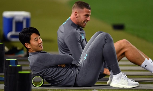 잉글랜드축구협회, 손흥민 퇴장 '철회'…UCL 원정 '합류'